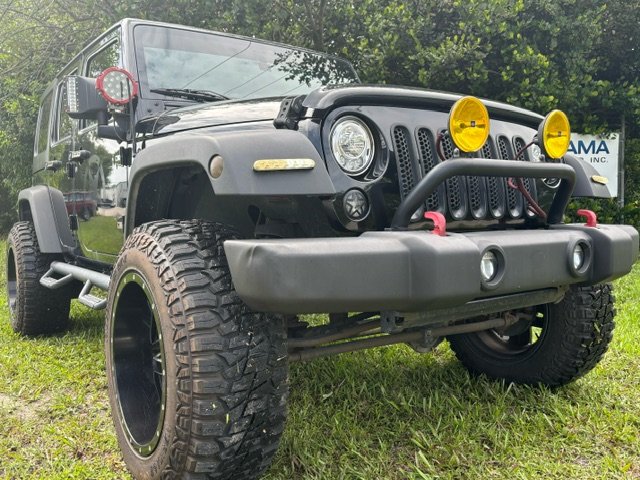 2017 Jeep Wrangler Unlimited Rubicon's photo